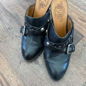 Nine West Black Mules with Decorative Strap and Wooden Sole